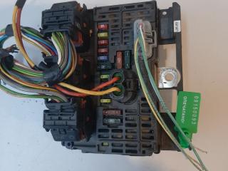 блок предохранителей Peugeot 307 1 поколение [рестайлинг] (2005 - 2008), BSML06, S118983006J