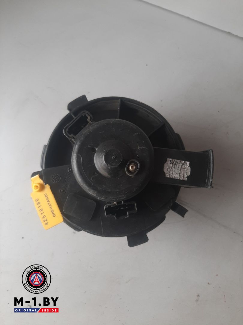 моторчик печки Citroen Xsara Picasso 1 поколение (1999 - 2004) - фото №1