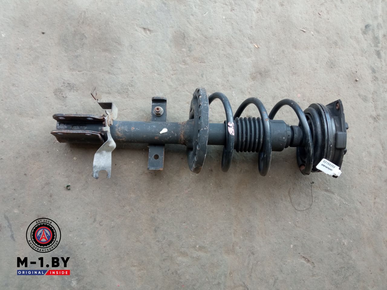 стойка передняя правая Renault Clio 3 поколение (2005 - 2009), 1.2 л., бензин - фото №1