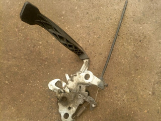 замок капота Peugeot 3008 1 поколение (2010 - 2013), 9671599380