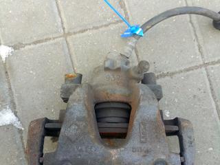 суппорт передний левый Renault Clio 4 поколение 2016