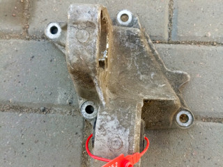 кронштейн полуоси Citroen Xantia 1 поколение [рестайлинг] (1998 - 2002), 1.9 л., дизель