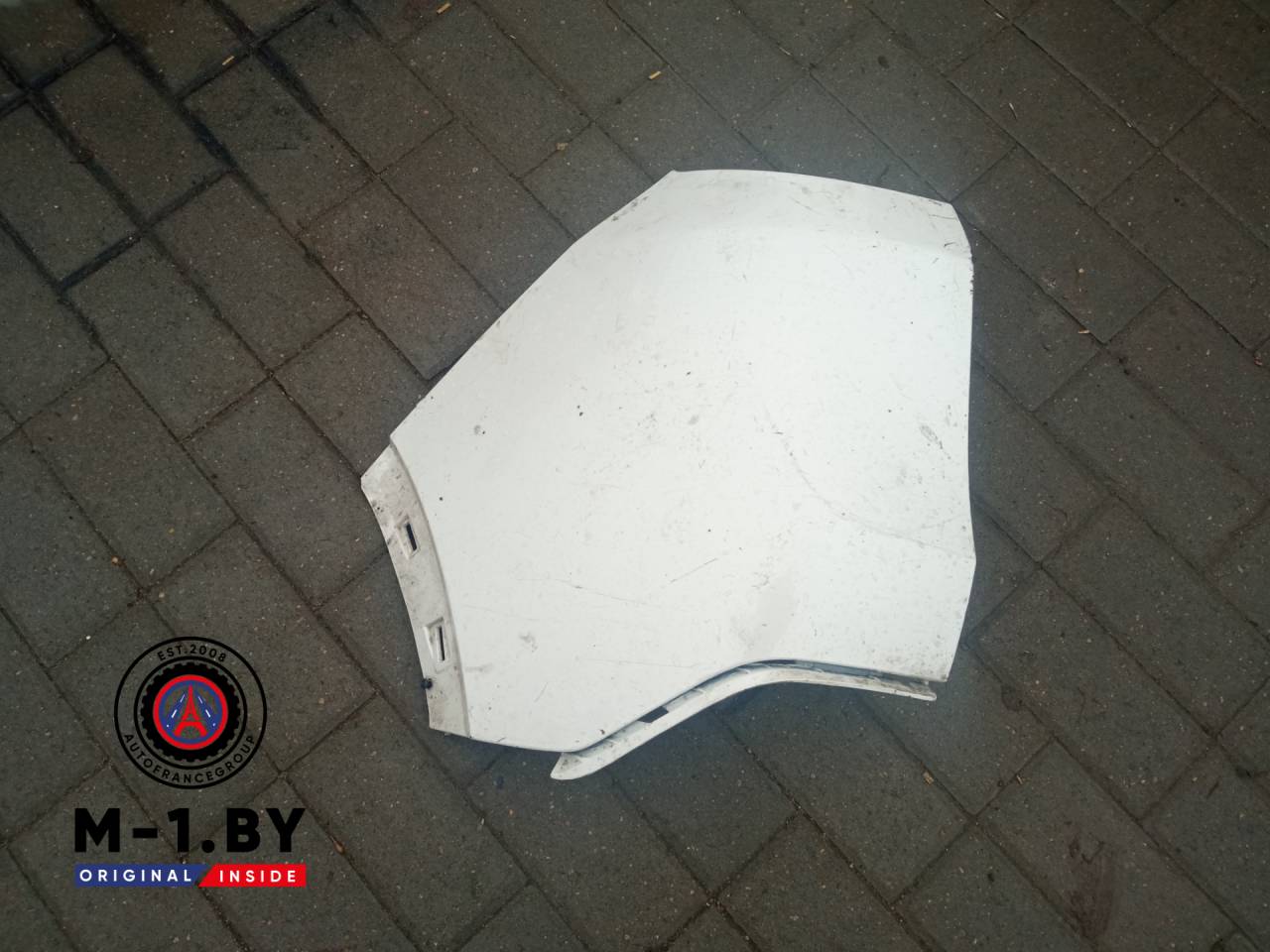 клык бампера задний левый Peugeot 3008 2 поколение (2017 - 2025), 9811019077 - фото №1