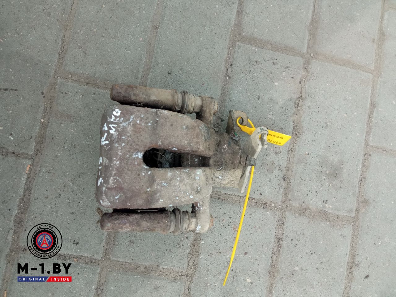 суппорт задний левый Renault Megane 2 поколение (2002 - 2006) - фото №1