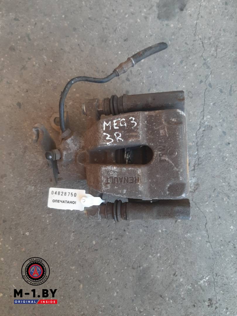 суппорт задний правый Renault Megane 3 поколение (2008 - 2014) - фото №1