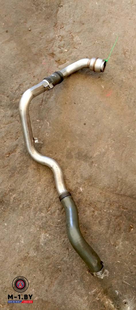 патрубок интеркулера Renault Duster 1 поколение (2010 - 2015), 1.5 л., дизель, MANC0006403, MANC0006203 - фото №1