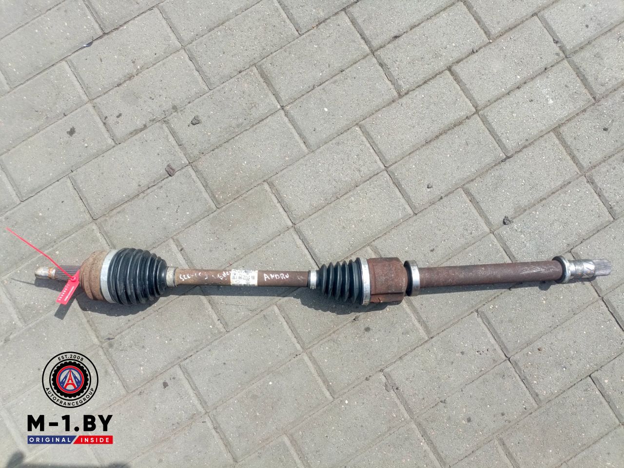 полуось передняя правая (приводной вал, ШРУС) Renault Scenic 3 поколение (2009 - 2012), 1.6 л., дизель, 391001702R - фото №1