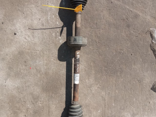 полуось передняя правая (приводной вал, ШРУС) Renault Logan 1 поколение (2004 - 2009), 1.4 л., бензин