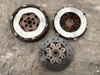 комплект сцепления Peugeot 308 1 поколение [рестайлинг] (2011 - 2015), 1.6 л., дизель