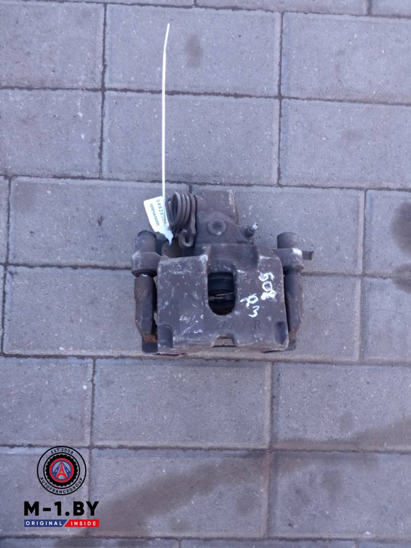 суппорт задний правый Peugeot 508 1 поколение (2010 - 2014) - фото №1