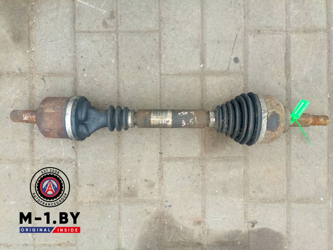 полуось передняя правая (приводной вал, ШРУС) Renault Espace 4 поколение (2002 - 2006), 3.5 л., бензин, АКПП, 8200133292 - фото №1