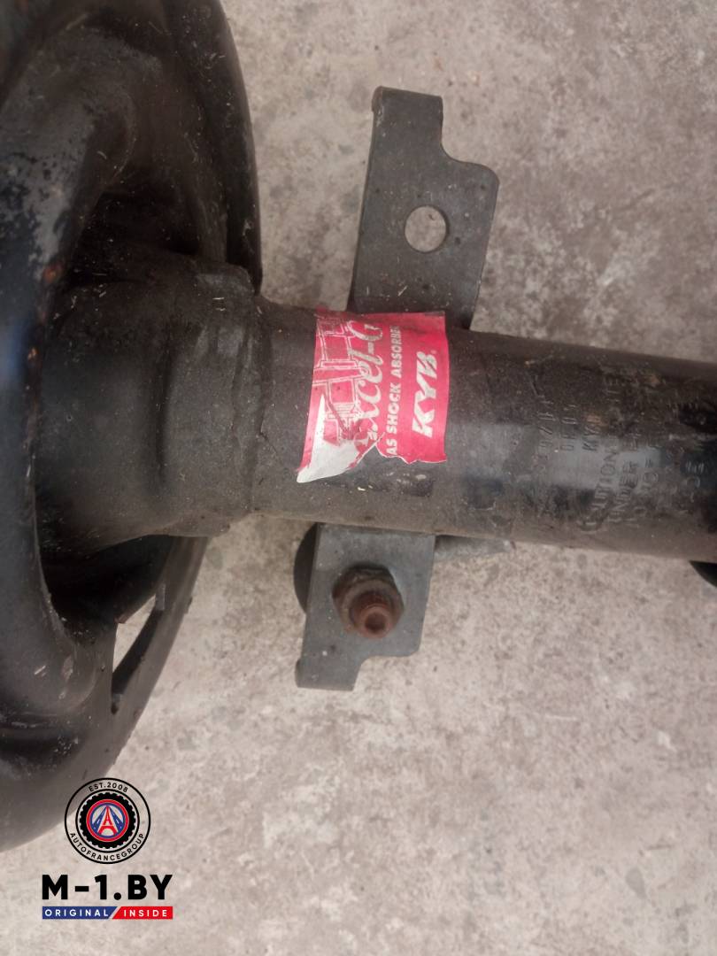 стойка передняя правая Renault Laguna 3 поколение (2007 - 2012), 543200002R - фото №1