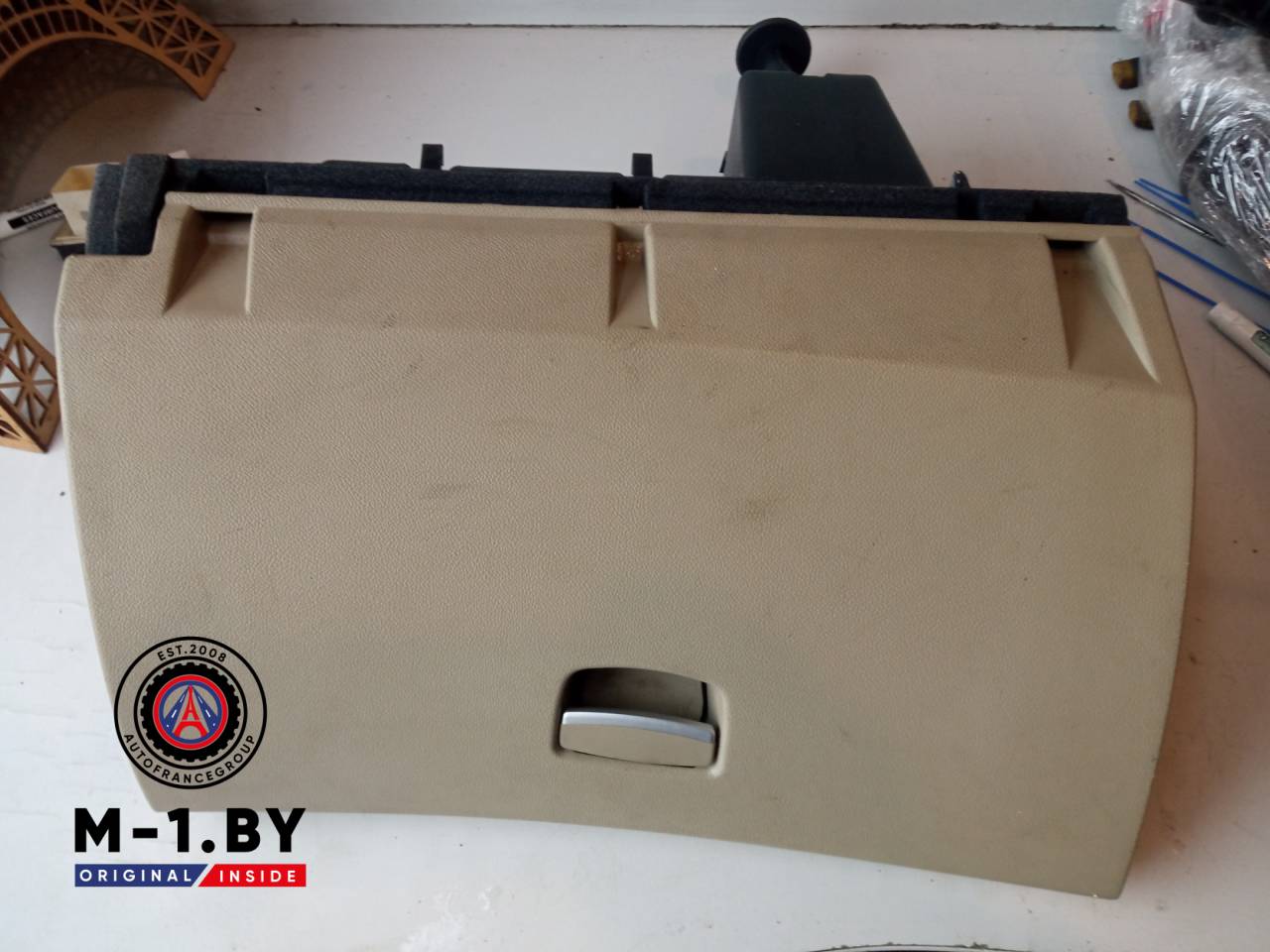 бардачок Renault Laguna 3 поколение (2007 - 2012) - фото №1