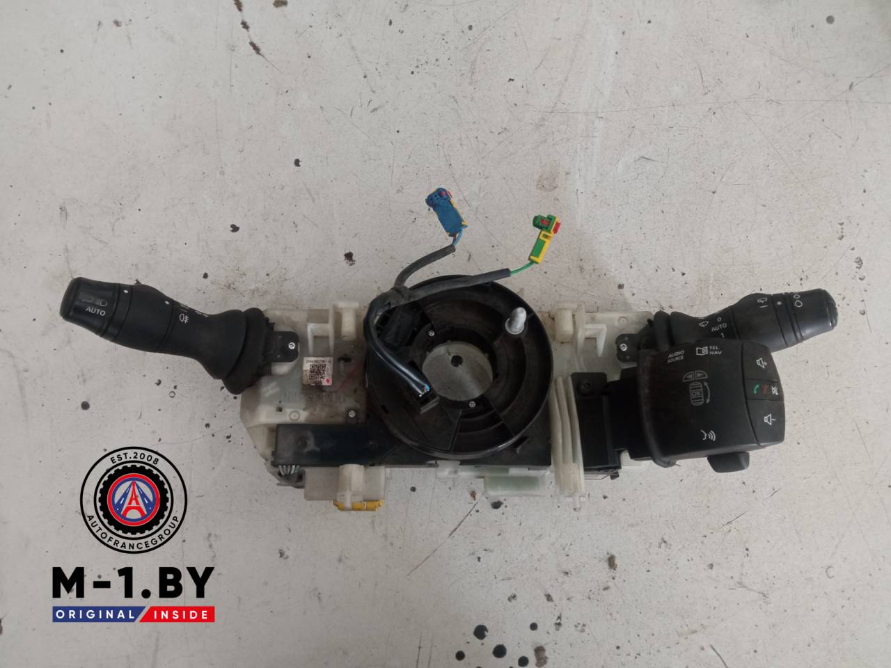 переключатель подрулевой (стрекоза) Renault Megane 3 поколение (2008 - 2014) - фото №1