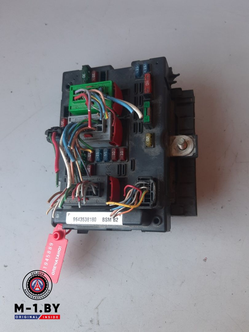 блок предохранителей Peugeot 307 1 поколение (2001 - 2005), BSMB2, 9643538180 - фото №1