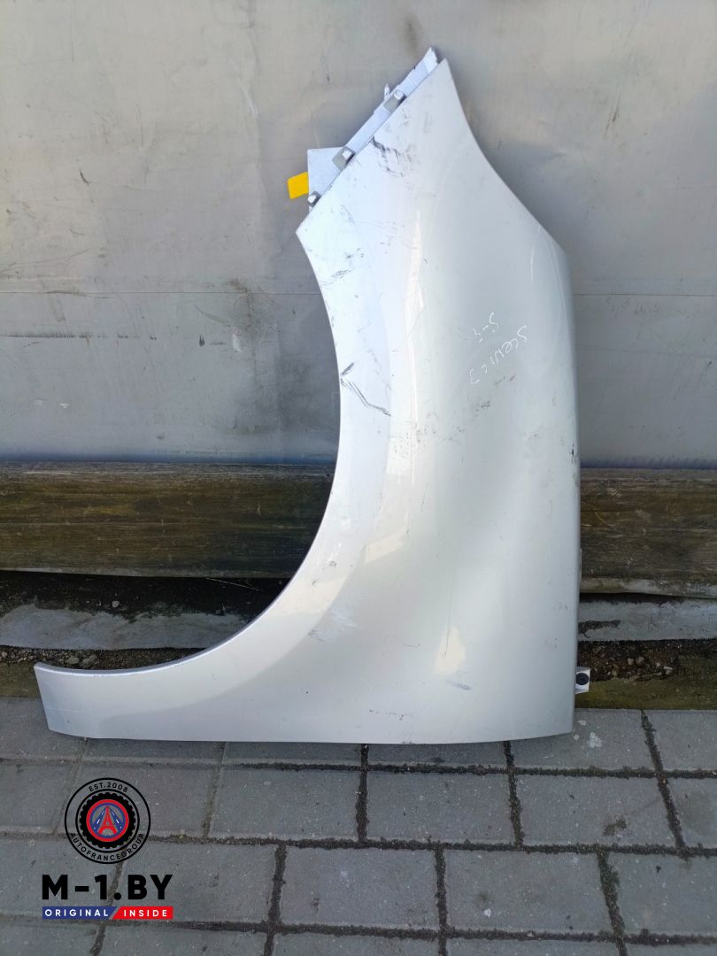 крыло переднее левое Renault Scenic 3 поколение (2009 - 2012) - фото №1