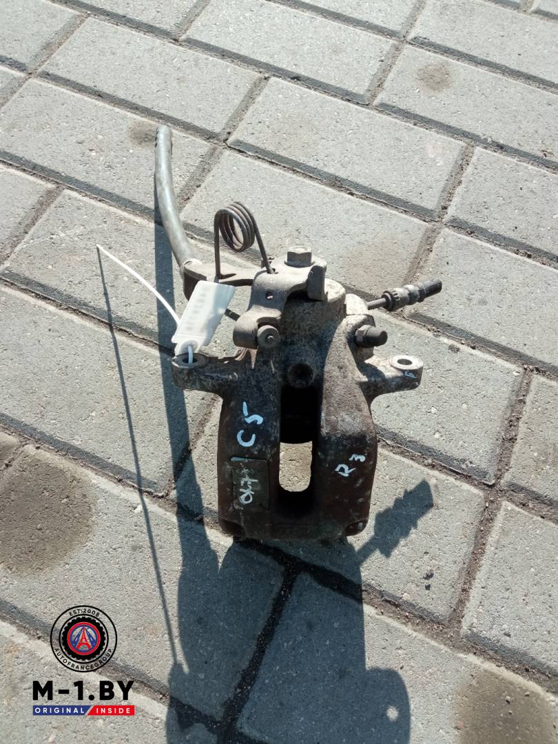 суппорт задний правый Citroen C5 1 поколение (2000 - 2004) - фото №1