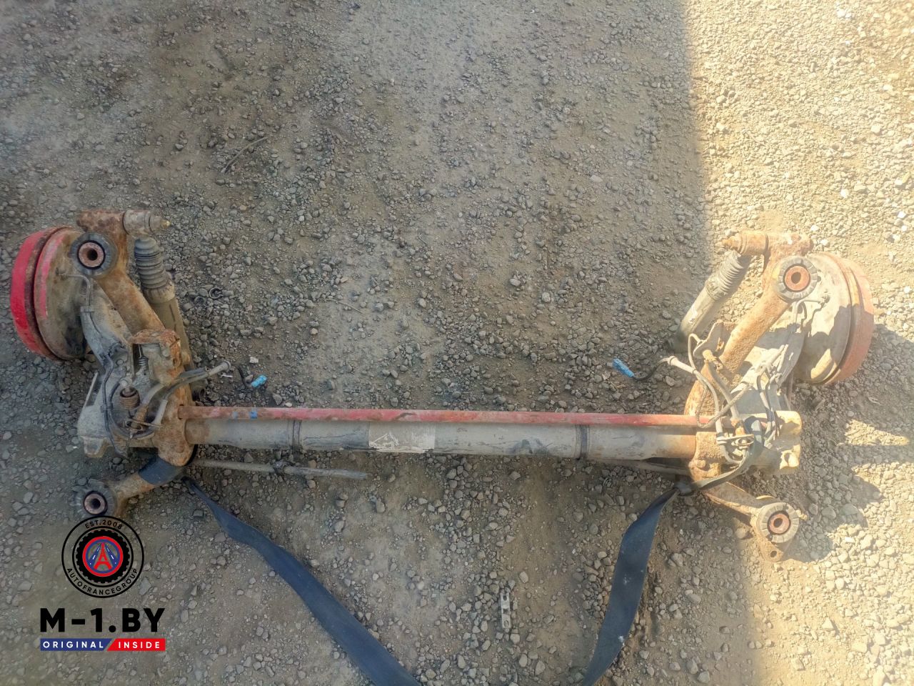 балка подвески задняя Peugeot 206 1 поколение (1998 - 2003) - фото №1