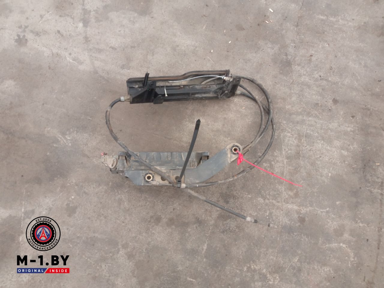 электроручник Renault Scenic 2 поколение (2003 - 2006), 8200343471 - фото №1