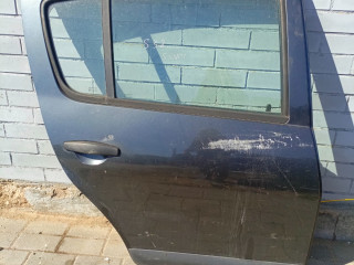 дверь задняя правая Renault Sandero 1 поколение (2009 - 2014)