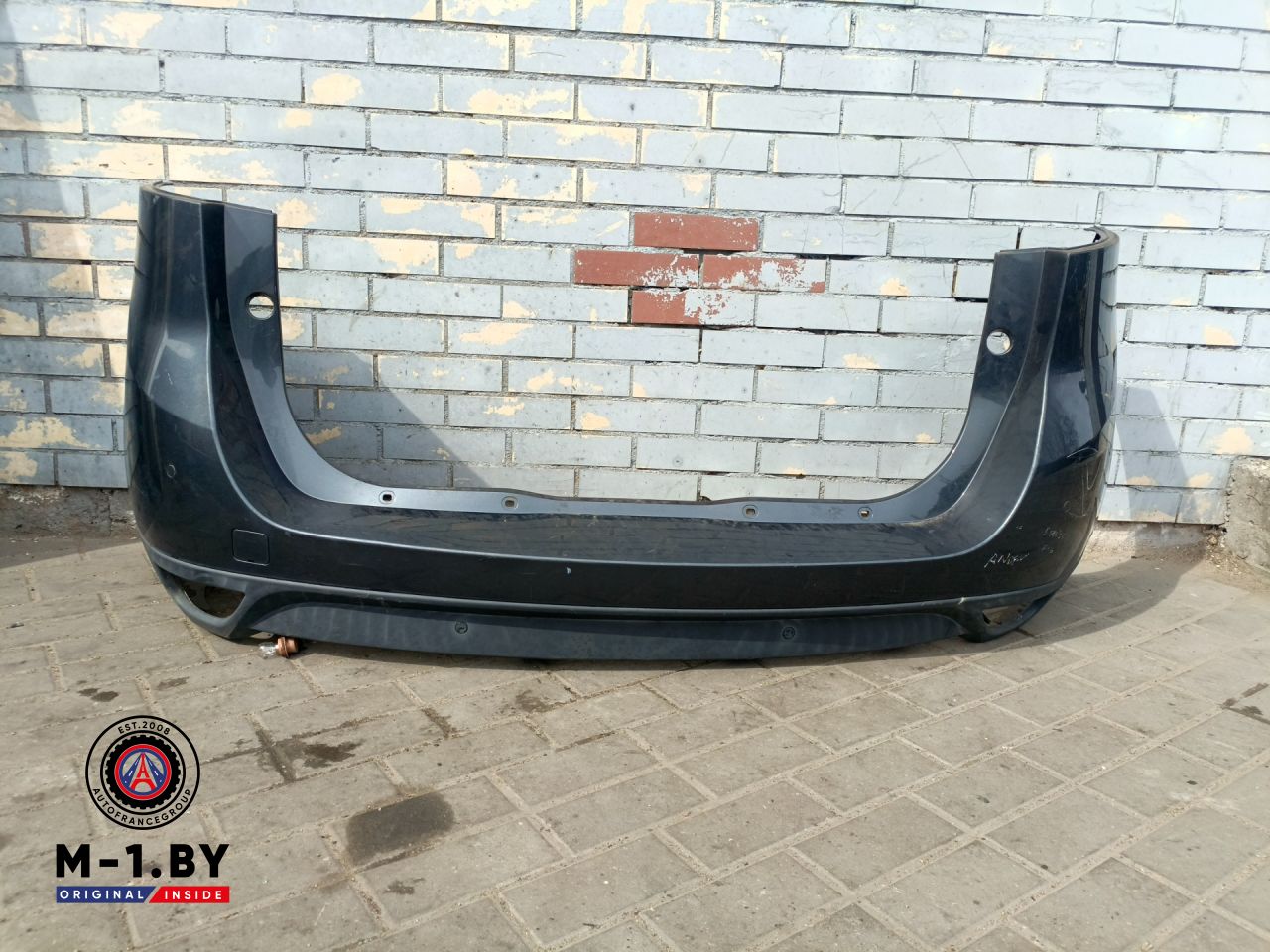 бампер задний Renault Scenic 3 поколение (2009 - 2012) - фото №1