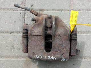 суппорт передний правый Renault Scenic 1 поколение (1996 - 1999), 1.9 л., дизель