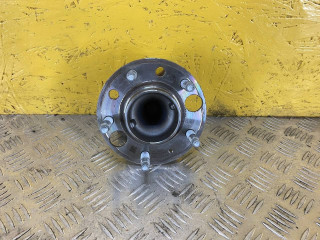 ступица задняя правая Chevrolet TrailBlazer 3 поколение 2022, 1.3 л., L3T, бензин, АКПП, черный, внедорожник 5 дв., передний привод, 13530971