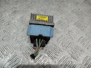 реле накала свечей Renault Megane 3 поколение 2010, 1.5 л., K9K J 836, дизель, МКПП, 8200859243