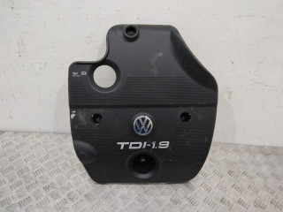 декоративная крышка двигателя Volkswagen Golf 4 поколение 2000, 1.9 л., дизель, 038103935