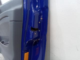 замок двери передней правой Mercedes-Benz Vito W639 2010