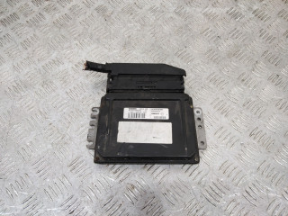 блок управления двигателем Renault Megane 1 поколение [рестайлинг] 2002, 8200059086