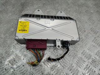 усилитель музыкальный Porsche Panamera 970 2011, 97064544303
