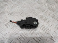 моторчик заслонки печки Mercedes-Benz M-Класс W164 2007, 3.0 л., дизель, 412650750 - фото №2