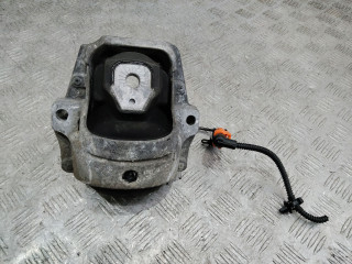 подушка крепления двигателя Audi Q5 8R 2011, 2.0 л., дизель, 782516141206