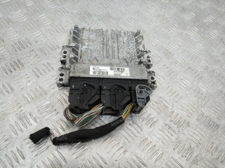 блок управления двигателем Renault Megane 3 поколение 2010, 237100386R, 237100037R
