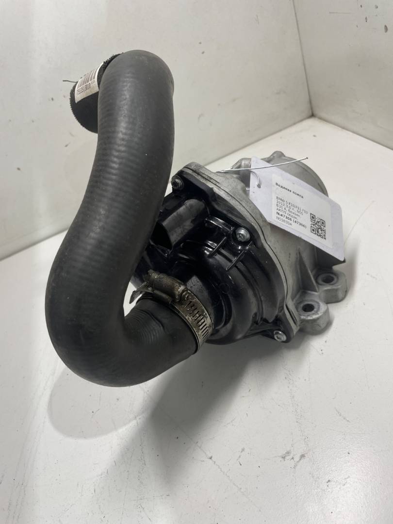 помпа BMW 5 серия F07/F10/F11 F10 2012, 3.0 л., бензин, 9455978, 11519455978 - фото №1