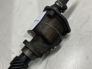 насос вакуумный Volkswagen Golf 3 поколение 1997, 1.9 л., дизель, 068145207