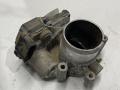 заслонка дроссельная Volkswagen Passat B6 2005, 2.0 л., дизель, 03L128063T - фото №2