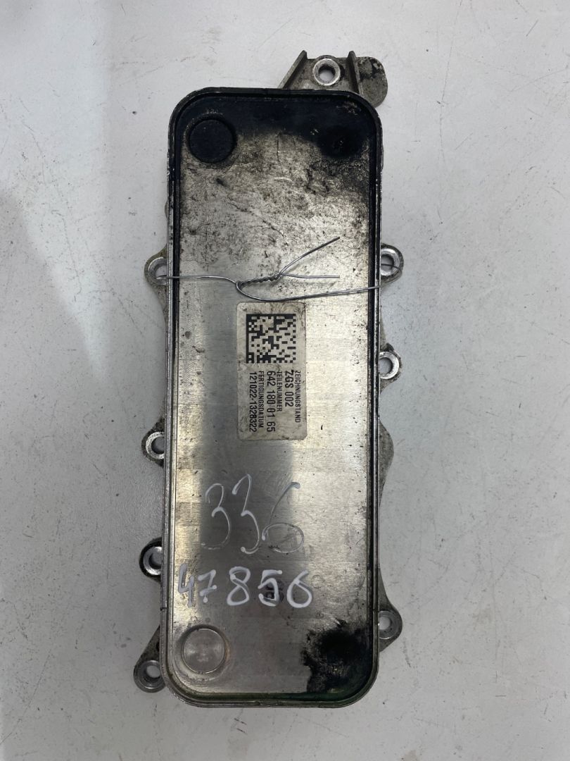 радиатор масляный Mercedes-Benz GL-Класс X166 2013, 3.0 л., дизель, 6421800165, ZGS002 - фото №1