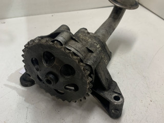 насос масляный Audi A4 B5 1999, 1.6 л., бензин, 06A115105