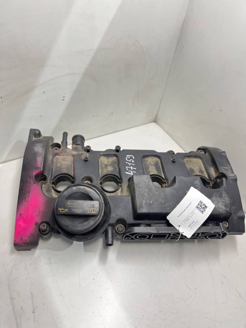 клапанная крышка Audi A4 B7 2008, 2.0 л., бензин, 06F103469K, 06F103469F, 06F103469G - фото №1