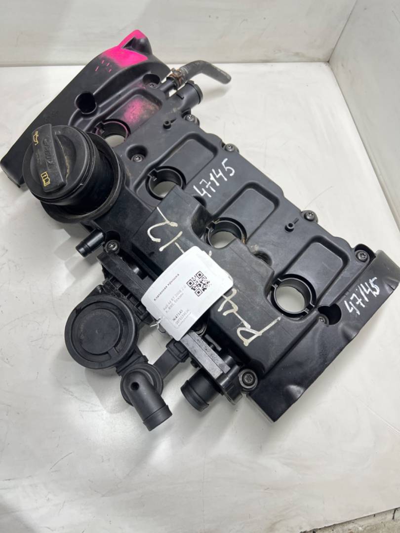 клапанная крышка Audi A4 B7 2008, 2.0 л., бензин, 06F103469K, 06F103469F - фото №1