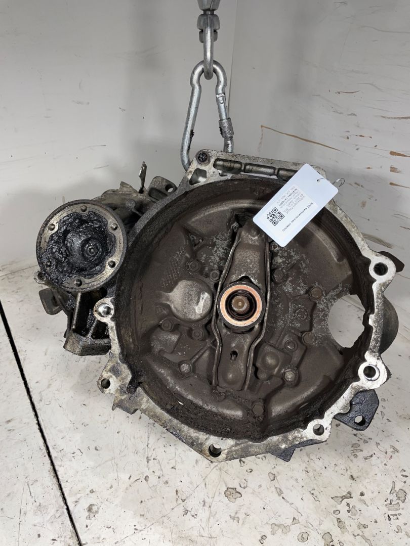 КПП механическая (МКПП) Volkswagen Passat B6 2007, 1.9 л., дизель, МКПП, седан, KBL, JCR, HQS, JCY - фото №1
