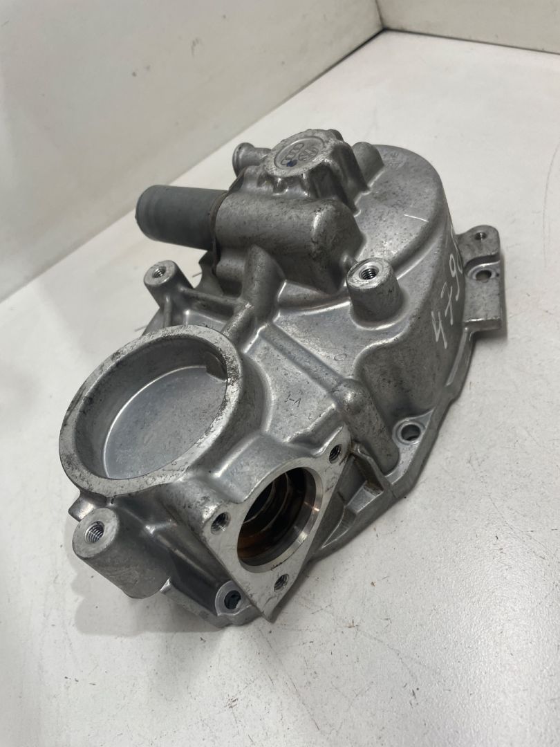 крышка распредвала Volkswagen Passat B6 2007, 2.0 л., бензин, 06F103530N - фото №1