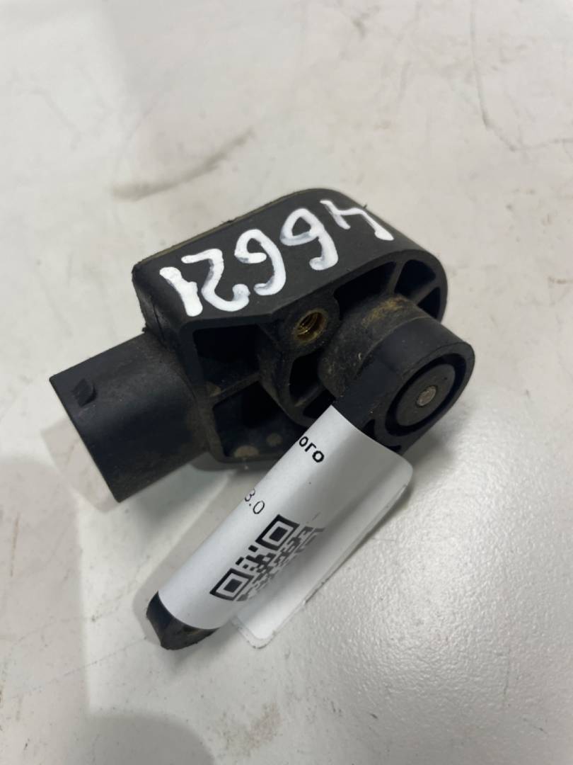 датчик дорожного просвета Audi Q7 4L 2006, 3.0 л., дизель, 4E0907503C - фото №1