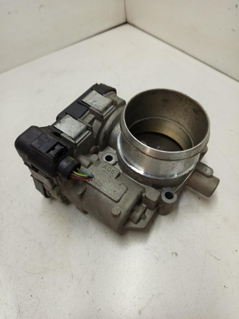 заслонка дроссельная Volkswagen Passat B7 2010, 1.4 л., бензин, 03C133062D - фото №1