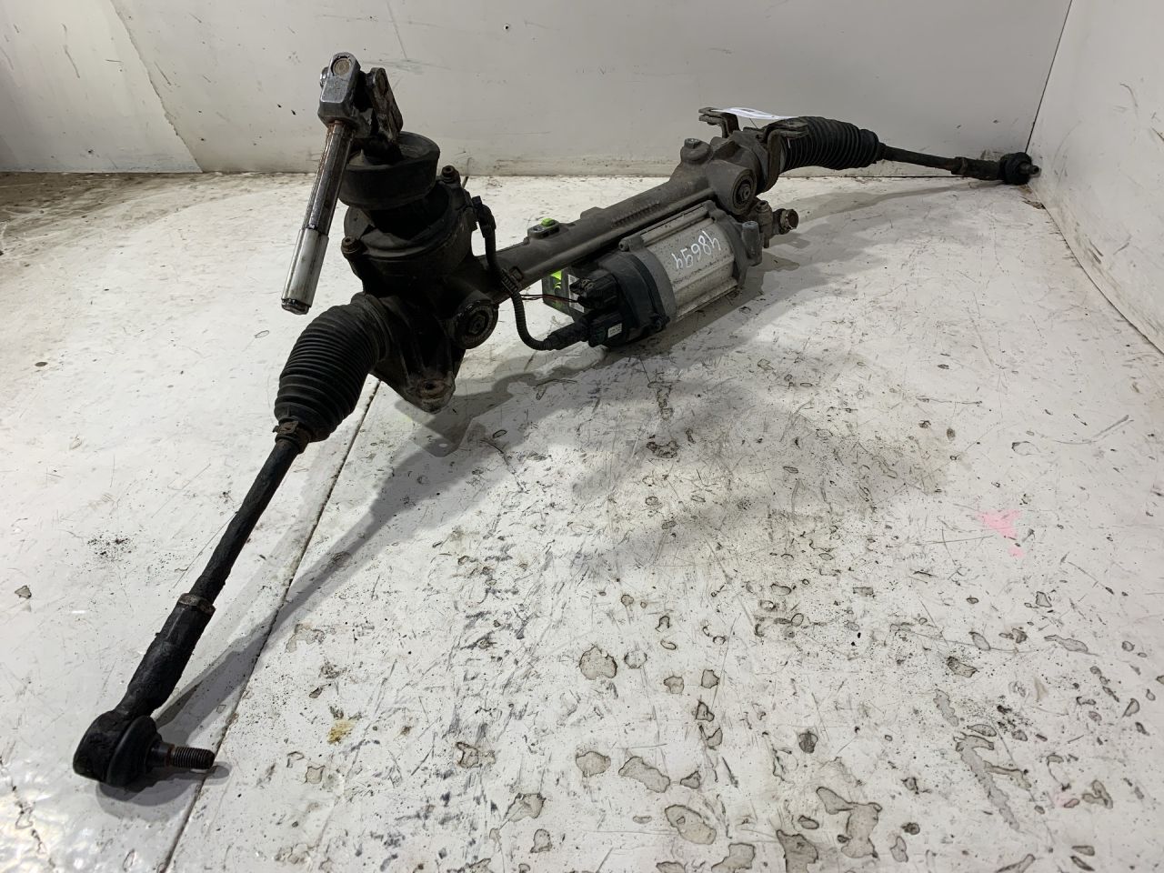 рулевая рейка Volkswagen Passat B6 2007, 1K1909144F, 1K1909144G, 1K1909144J, 1K1909144K, 1K1909144L, 1K1909144M, 1K1909144H, 1K1423051CJ, 3C1423051N, 1K1423051CG, 1K1423051DS, 1K1423051CF, 3C1423051S, 1K1423051EA, 1K1423051CK, 3C1423051T, 1K1423051N, 1K1423051CD, 1K11423051BM, 1K11423051CN, 1K11423051CH, 1K11423051CL, 1K11423051BQ, 1K11423051CM, 3G1423051L, 3C1423051F, 1K1423051BH - фото №1