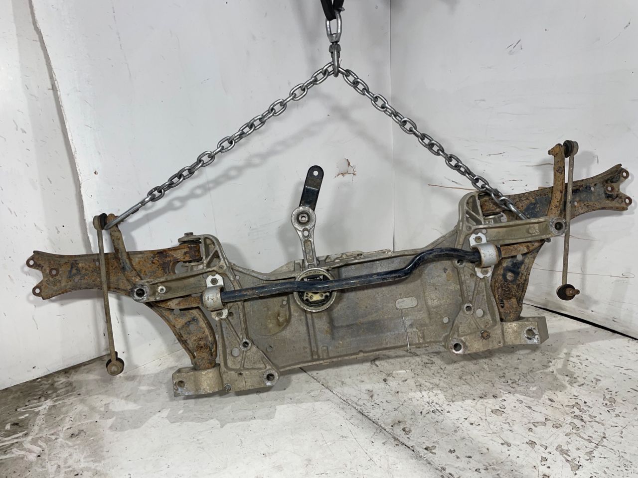 балка подвески передняя (подрамник) Volkswagen Touran 1 поколение 2005, 1.9 л., BLS, дизель, 1K0199369G - фото №1