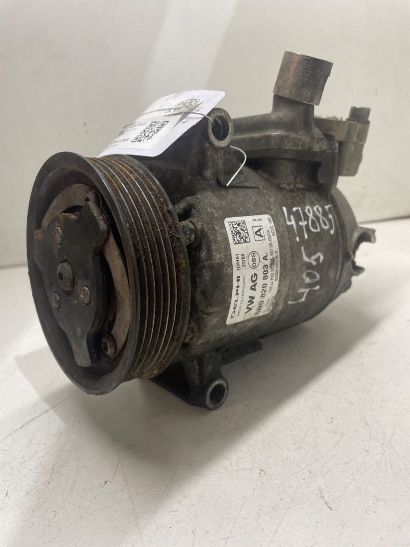 компрессор кондиционера Volkswagen Passat B6 2007, 1.6 л., бензин, 5N0820803A - фото №1