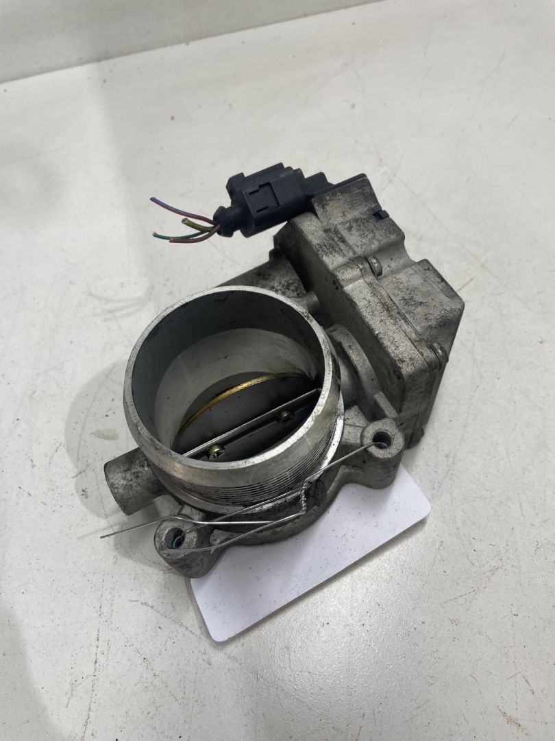 заслонка дроссельная Audi Q7 4L 2008, 3.0 л., дизель, 4E0145950V, A2C30247400 - фото №1